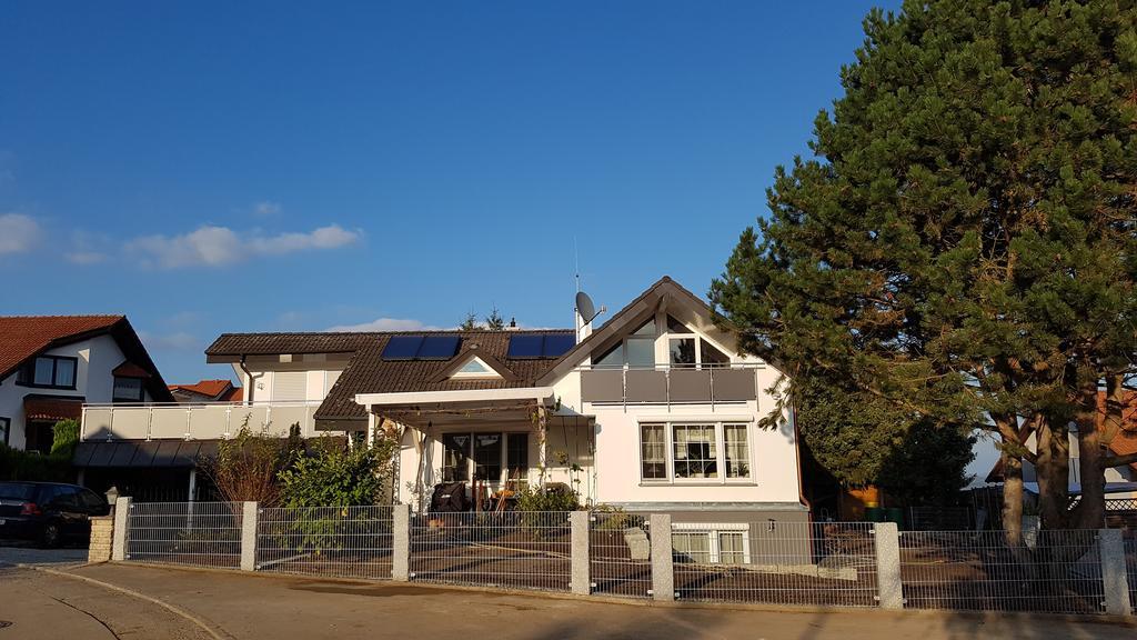 Haus Lindengarten Ofterdingen ภายนอก รูปภาพ